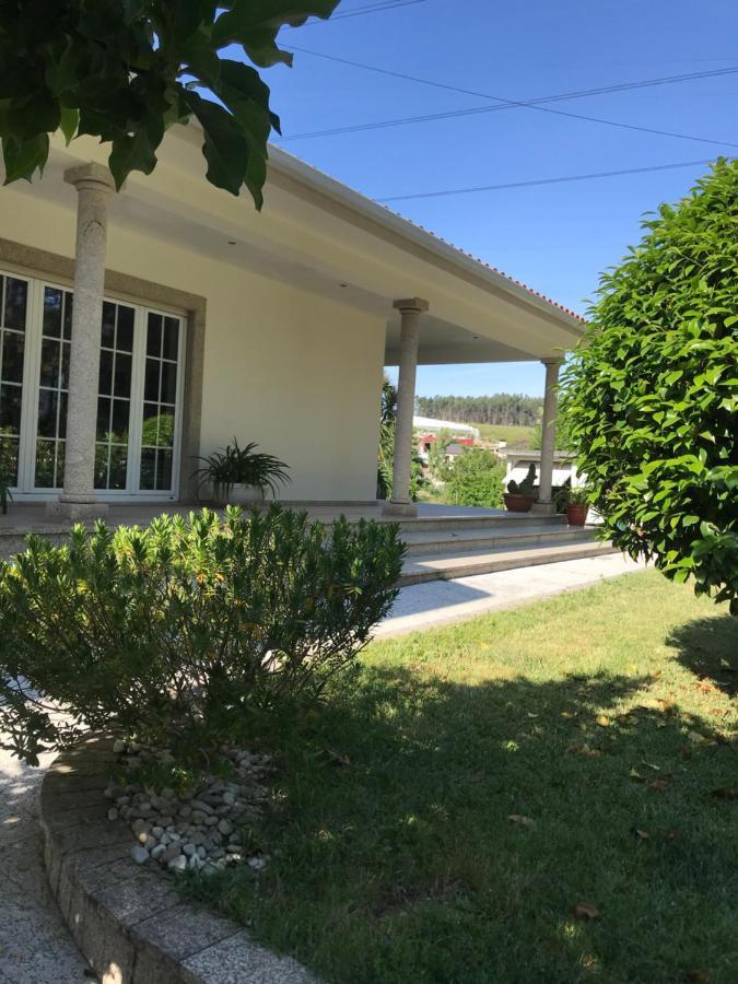 Camelias Bed and Breakfast Guimarães Exteriör bild